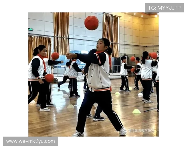 体育教师年度工作回顾与教学实践成果总结